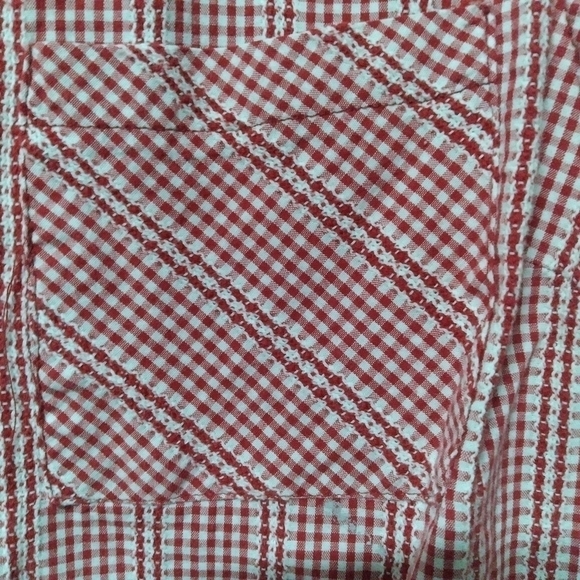 monteau Sleeveless Button Down Shirt Red Mini Check Knot Front Collared Size L - Picture 3 of 6